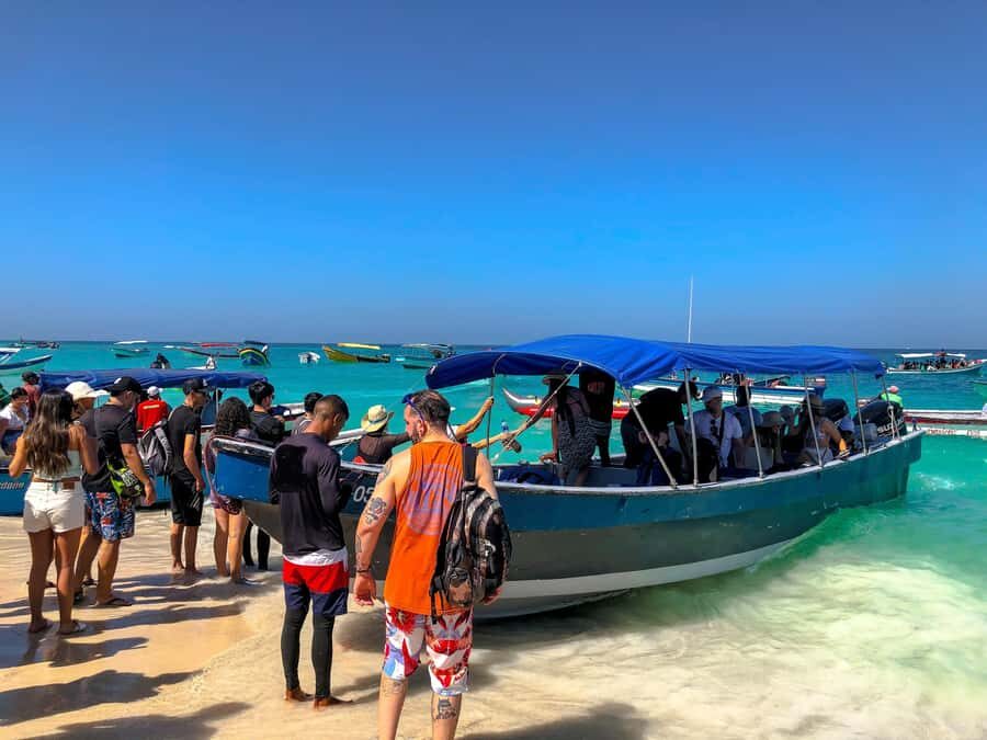Cartagena: Rosario Islands, Playa Blanca, Baru - Early Pickup and the Air-Conditioned Ride to Barú