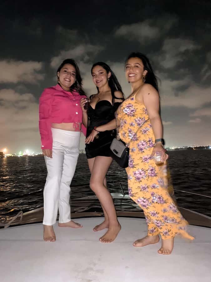 Cartagena: Speed Boat Party on the Bay with open bar - The animator and the social party formula