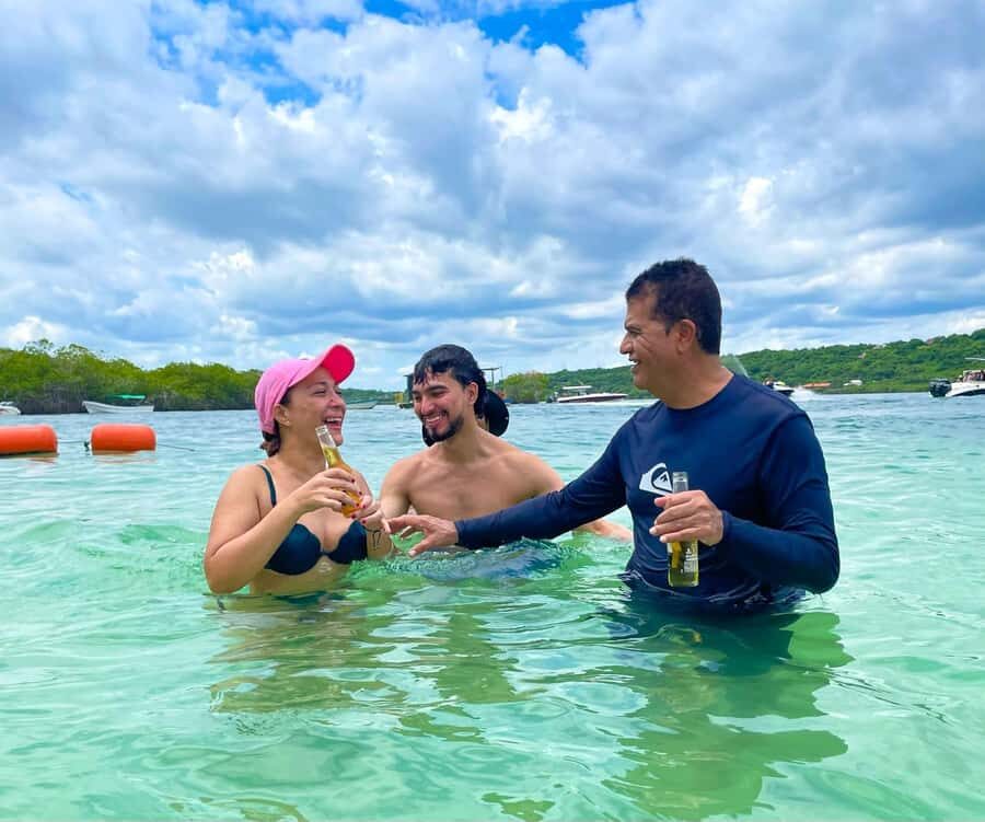 Cartagena: Visit 4 destinations by boat with lunch - Cartagena’s Rosario Islands Circuit: four stops, one boat day