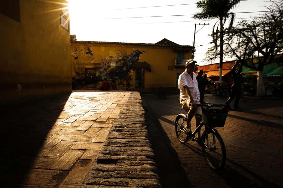 Cartagena: Walled City Walking Tour - Café del Mar for sunset views, then a final wall-walk to Las Bóvedas