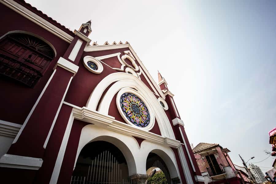Cartagena: Walled City Walking Tour - Plaza de Bolívar and the palace next door to power