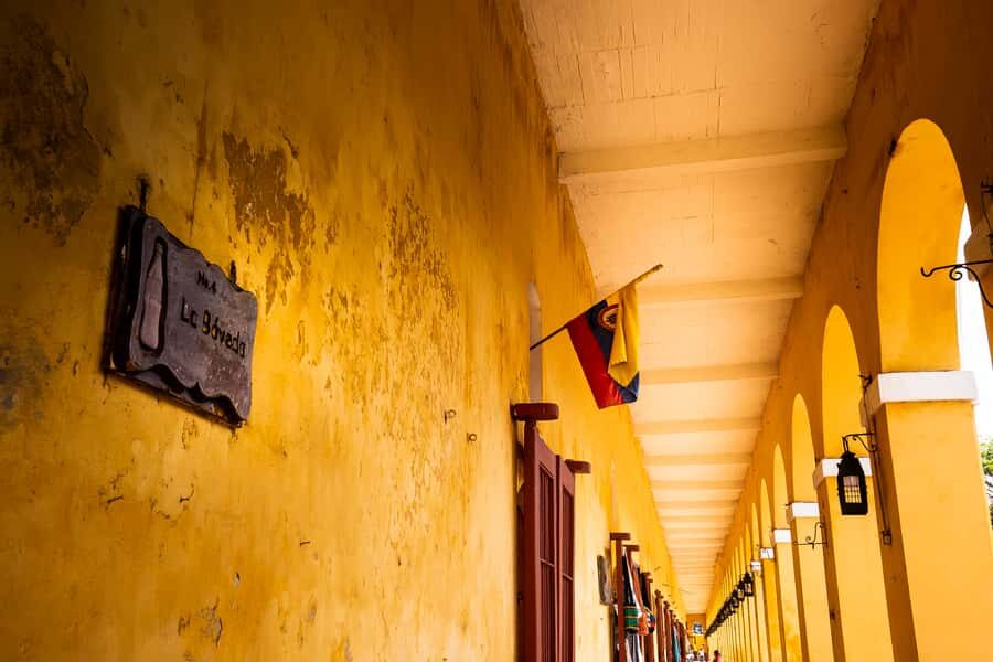 Cartagena: Walled City Walking Tour - Plaza de Santa Teresa: your first hit of centuries side by side