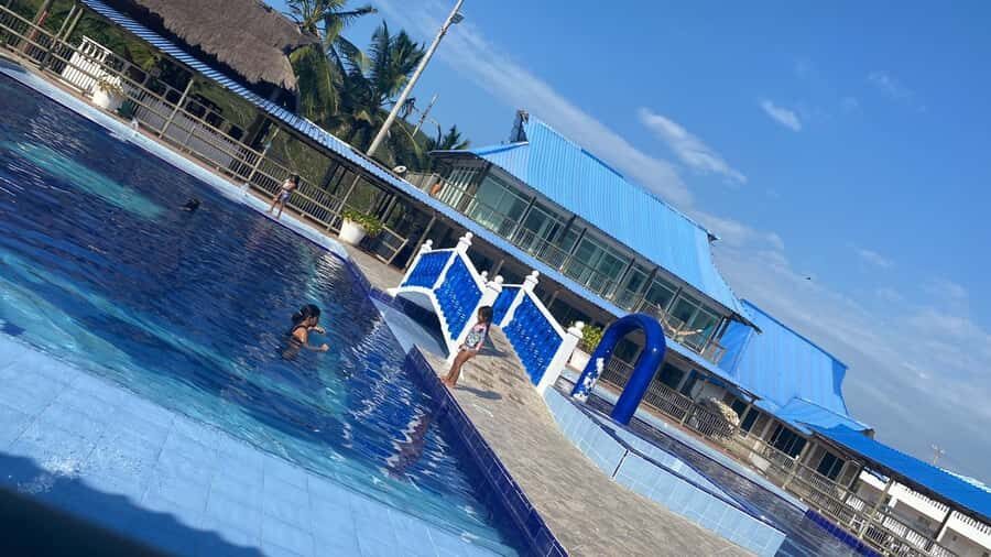 Cartatgena: Volcan Del Totumo + Almuerzo En Hotel VIP - Hotel Pool and Beach Facilities: The Real Payoff Time
