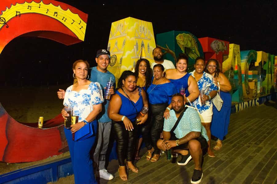 Chiva Party Cartagena: a unique experience in the city, joy and dance. - Price and value: is $15 a fair deal?
