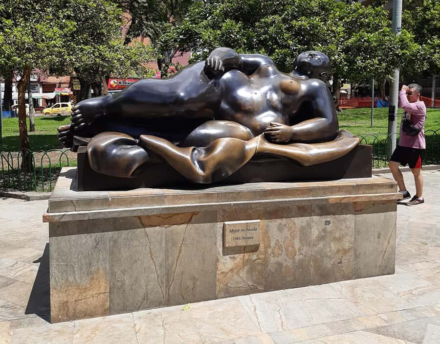 City Tour of Downtown Medellin Private or Shared - Placita de Flórez: food, fruit, and the rhythm of daily life