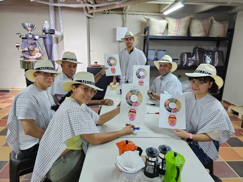 Coffee Experience with roasting show in Comuna 13 - The Roasting Show: Watching Coffee Change in Real Time
