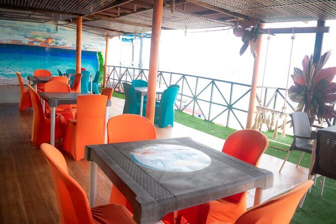 Come and enjoy an unforgettable day on the island of Baru - Food and Drinks: Mango Lemonade, Fish Choices, and Portion Reality