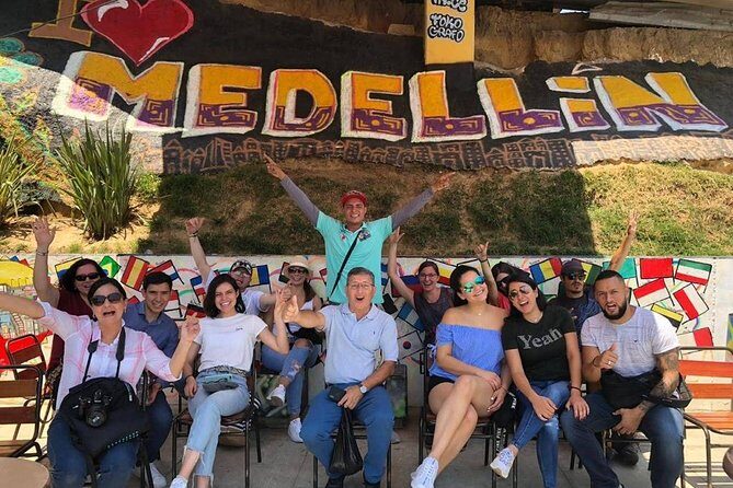 Commune 13 Guided Tour with Local Guides | Art & Local History - The mural route in Comuna 13 (1 hour 15 minutes)