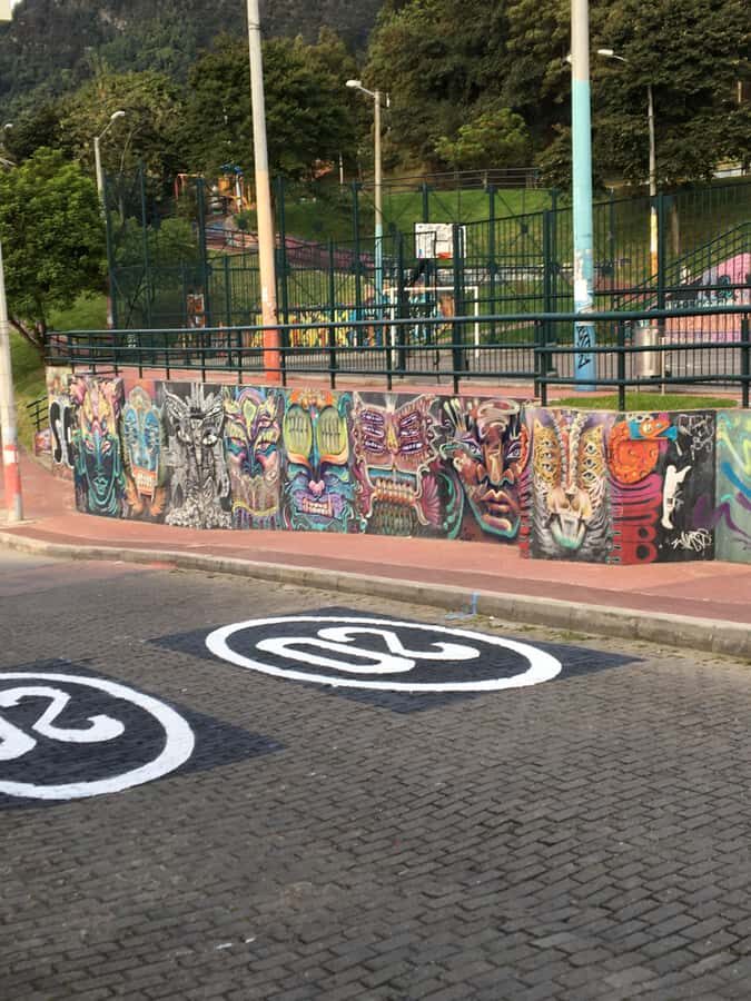 Complete Walking Tour in Bogota's Downtown - Carrera 7ma and El Bogotazo: a 1948 turning point