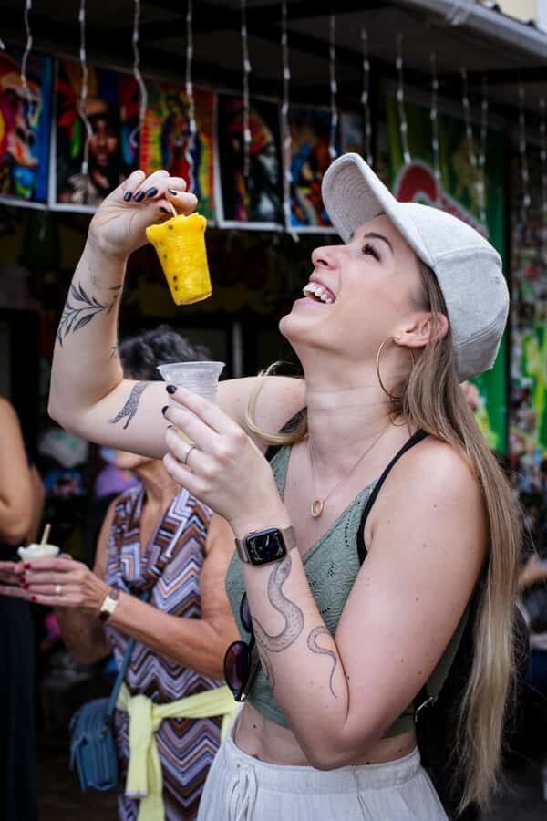 Comuna 13: Graffiti Tour with Tasting, Live Show, & Gallery - Murals explained: Kolacho’s story on the walls