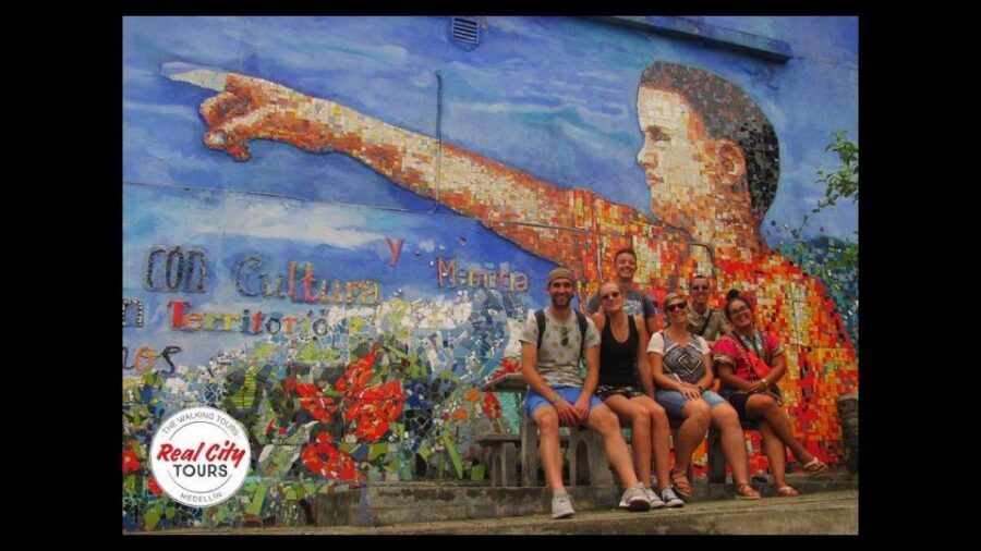Comuna 4 - Moravia Tour - Price and Value: Is $30 Worth It?
