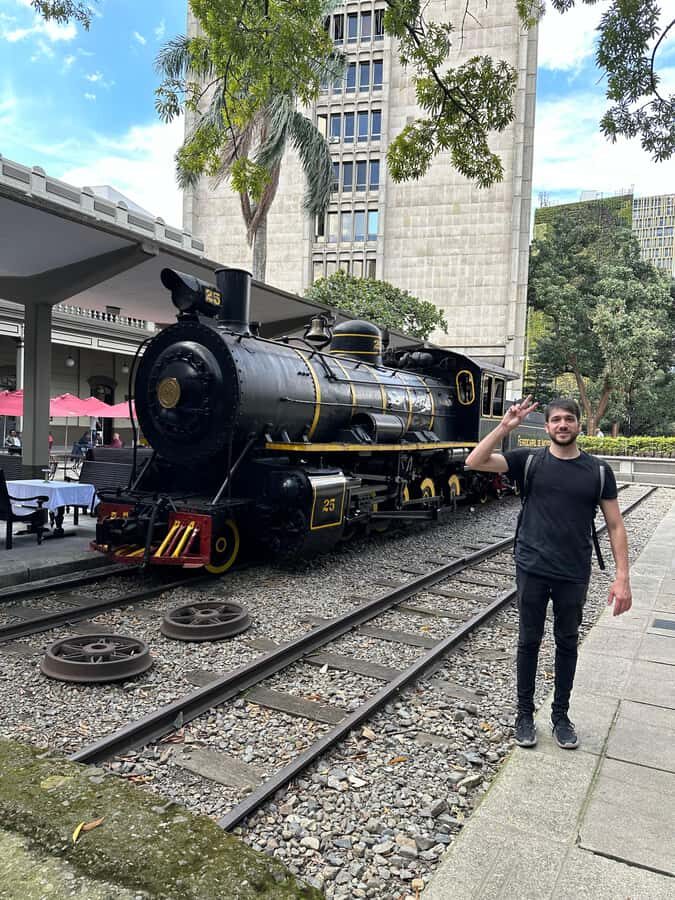 Downtown Medellin: history, gastronomy, terraces and architecture! - Plaza Botero: The Sculptures, the Square Energy, and a Terrace Exit