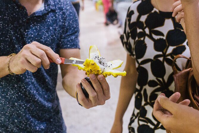 Exotic Fruit Tour - La Minorista Market: the fast way to eat your way through Medellín