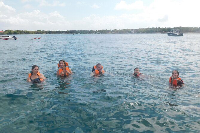 Family Day Trip - Private Boat Charter To The Rosario Islands - Meeting point at Sibarita del Mar: getting started without stress