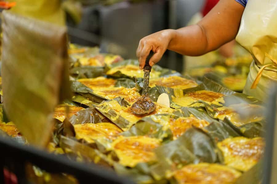 Flavors of Cali: Food tour at the local market - Learning the Colombian flavor mix: Spanish, African, Indigenous roots