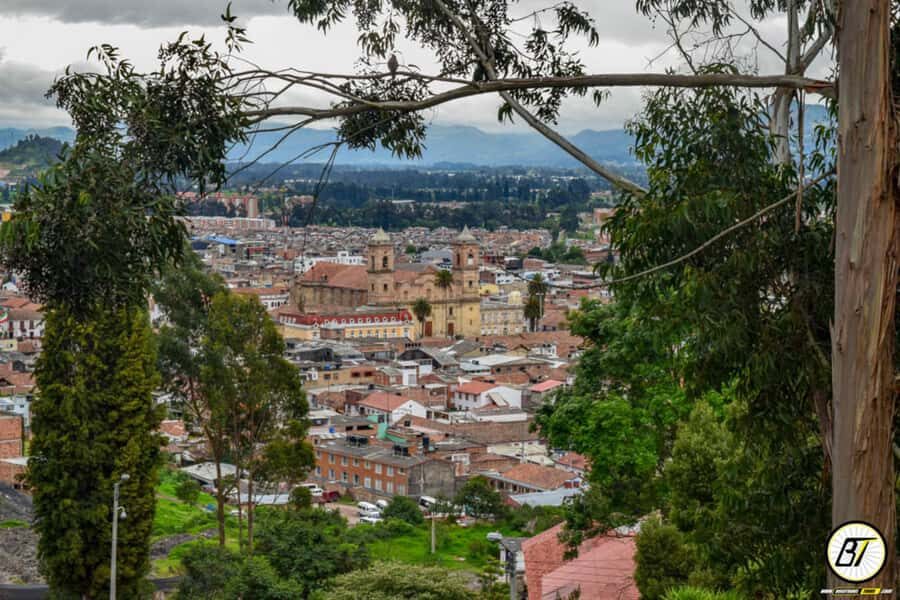 From Bogota: Guatavita Lake & Zipaquira Salt Cathedral Tour - Comfort checklist: shoes, warmth, umbrella, sunscreen, and altitude realities