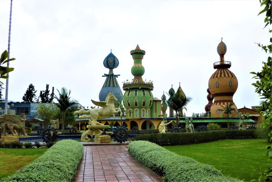 From Bogotá: Jaime Duque Park and Salt Cathedral with Lunch - Zipaquirá Lunch: The Best Kind of Reset During a Long Day