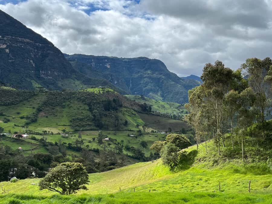 FROM BOGOTA: Tour to La Chorrera, Colombia's highest waterfall. - Neorama Tours and the Day-Run Feeling: Smooth, Friendly, and Safe