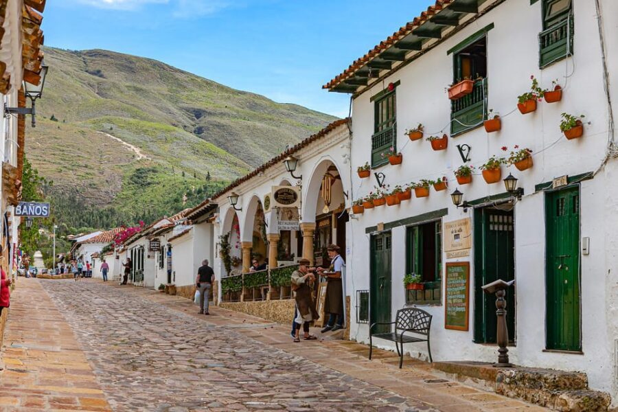 From Bogotá: Tour to Villa de Leyva, Ráquira, Casa Terracota, and Pozos Azules - Time management: why this tour feels full (and how to make it work)