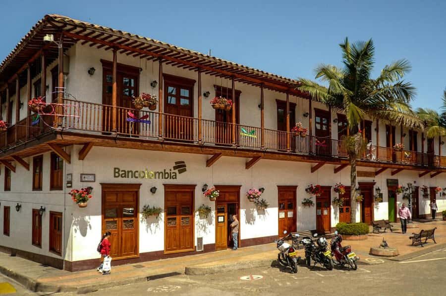 From Medellín: Full-Day Colonial Towns of Antioquia - El Retiro’s Plazas and Woodworking Talent