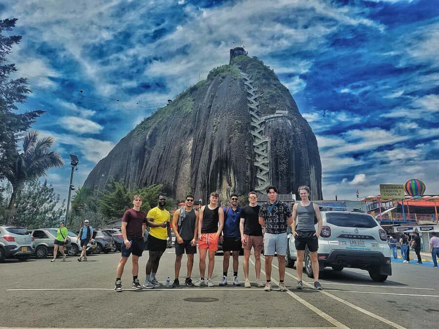 From Medellin: Guatape El Peñol with boat + gastronomic tour - From El Poblado to Guatapé: a 9-hour plan built around taste