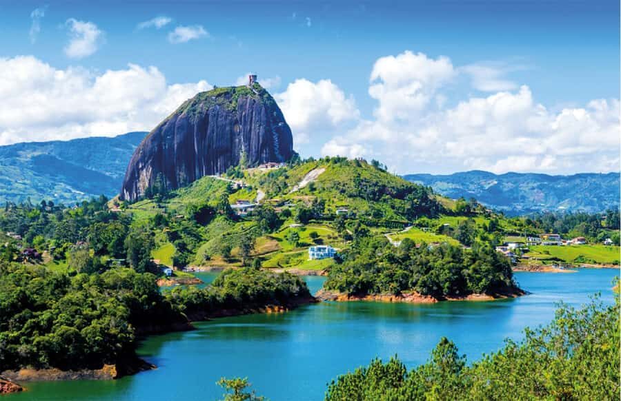 From Medellin: Guatape El Peñol with boat + gastronomic tour - Marinilla and the first flavor hits