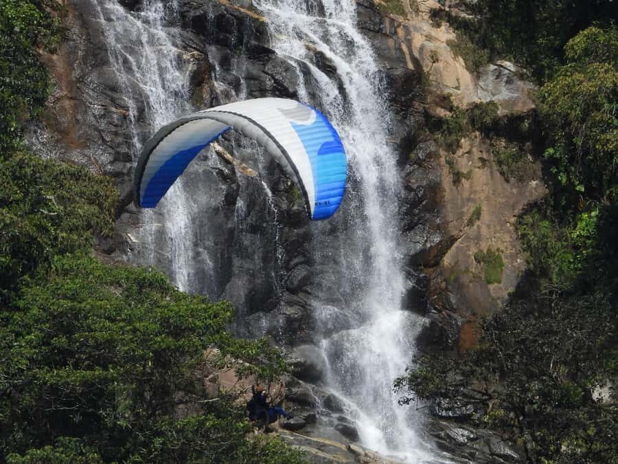 From Medellín: Paragliding Flight and Guatape Tour - Stone of Guatapé viewpoint: the payoff (and the extra ticket)