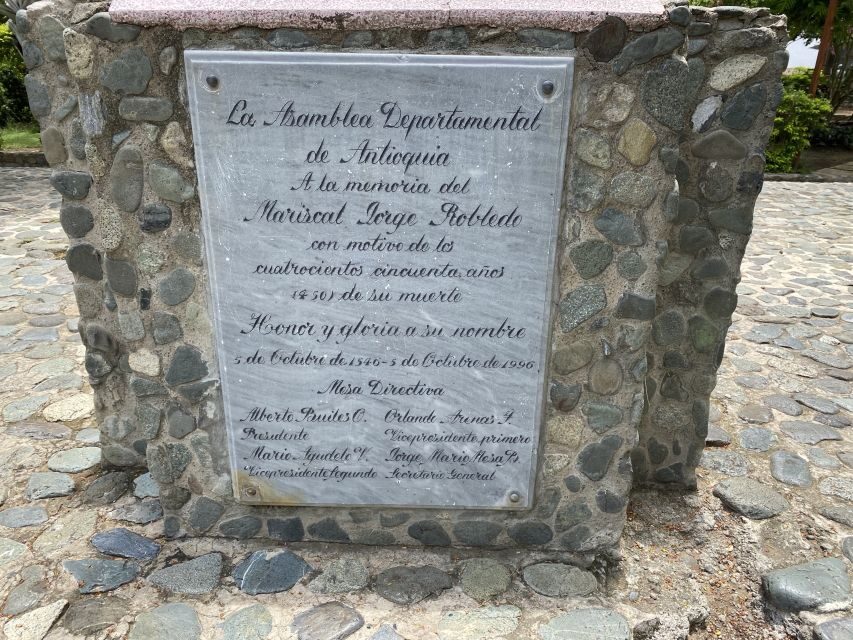 From Medellín: Private Santa Fe de Antioquia Tour - Occidente Bridge: the foot-only 45-minute walk with major photo payoff