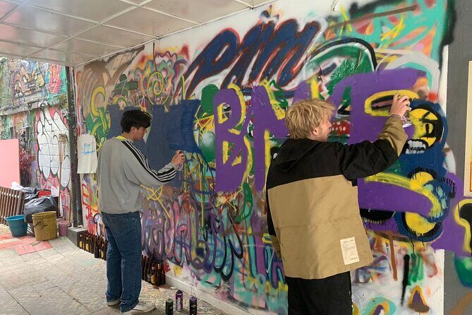 Fun Graffiti Workshop: The Art of Aerosol and Color - Why Macarena’s cultural house and garden matters for graffiti