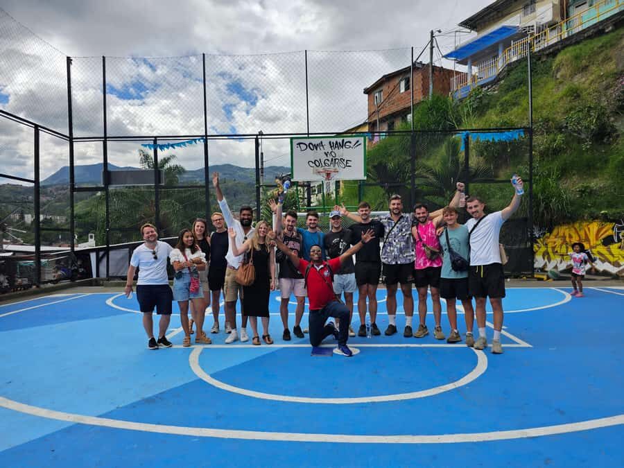 Graffiti Tour comuna 13 and cable car (made by local guides) - The Cable Car Over Medellín: More Than a Viewpoint Ride