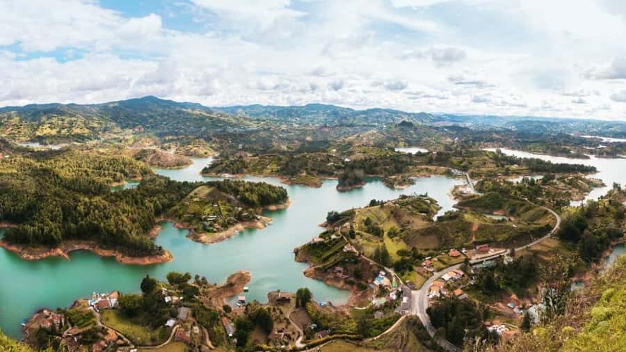 Guatape and El Peñol Rock Tour: Private or Shared - Should you book this Guatapé and El Peñol tour?