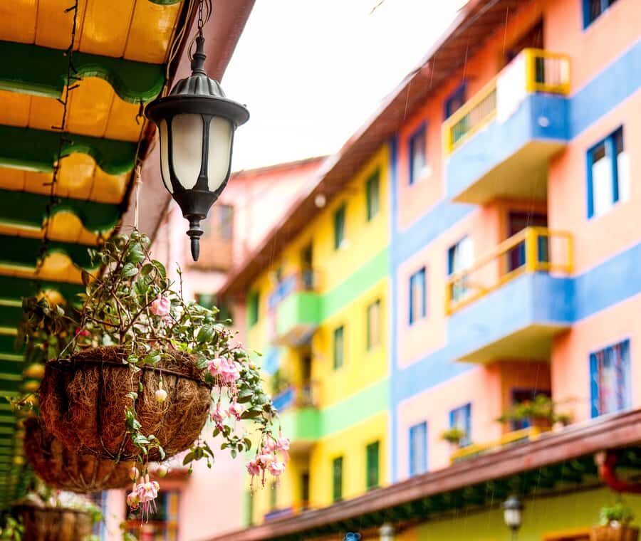 Guatapé: Day trip with Transport, Food & Boat - Price and value: what $49 includes, and what you still pay
