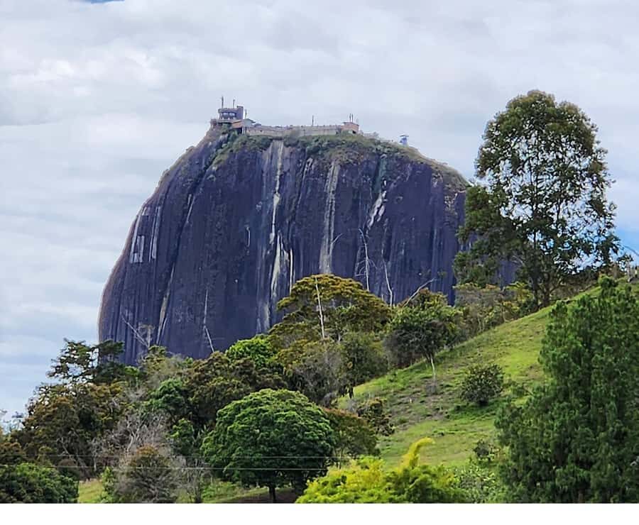 Guatapé: Iconic rock climbing for beginners and experts. - Key highlights you’ll care about