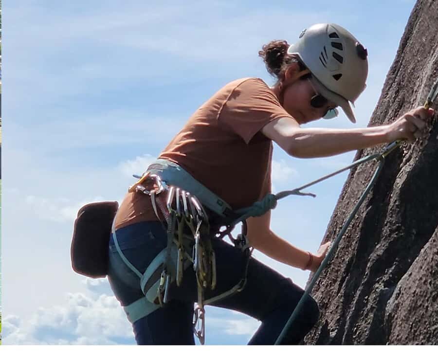 Guatapé: Iconic rock climbing for beginners and experts. - Timing: two daily starts, private group rhythm