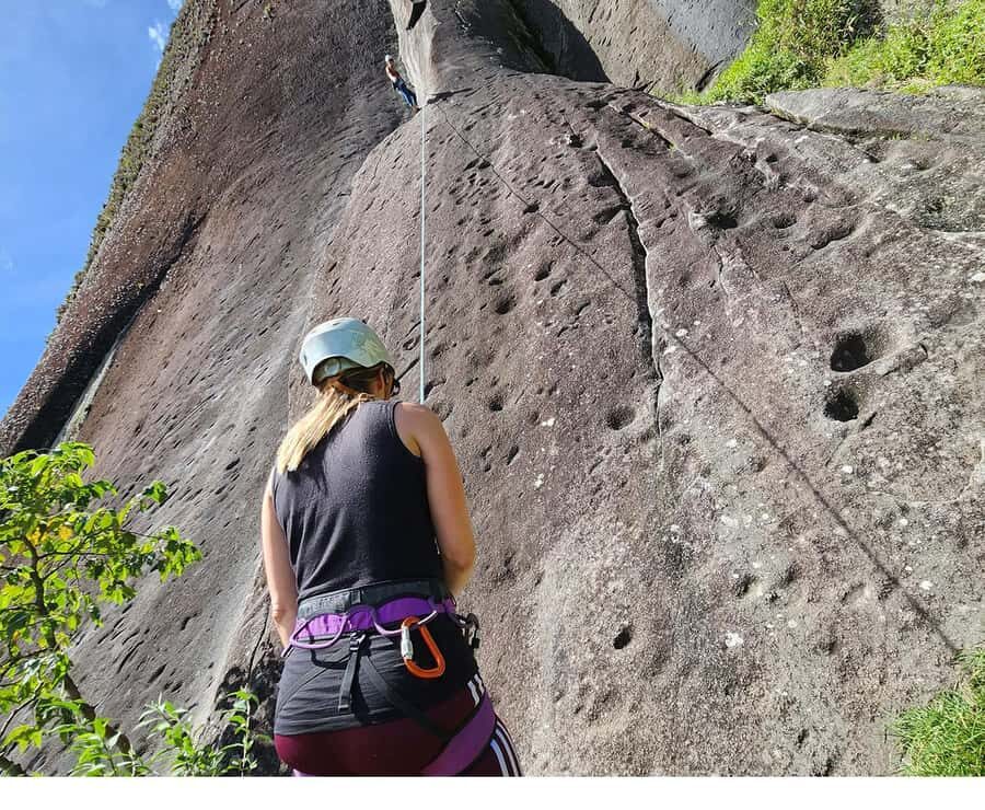 Guatapé: Iconic rock climbing for beginners and experts. - The 4-hour flow: what you’ll do, in the order that counts