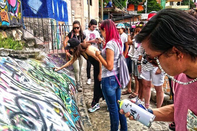 History and Street Art Tour in Comuna 13 - Small Group Size: Why Max 12 Matters
