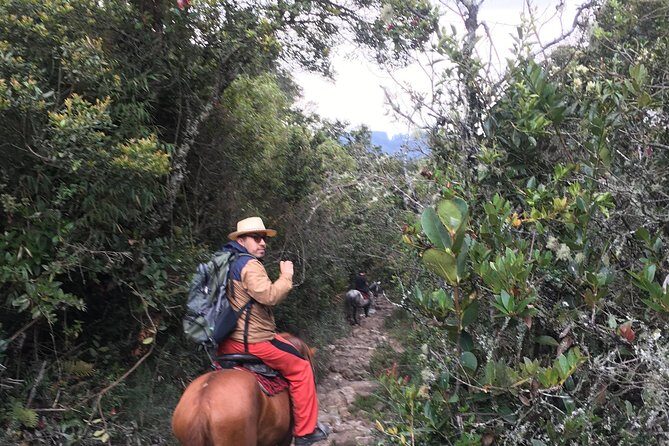 Horseback Riding from Guadalupe to Monserrate Private Day-Tour - Casa Museo Quinta de Bolívar walk: a short culture brake