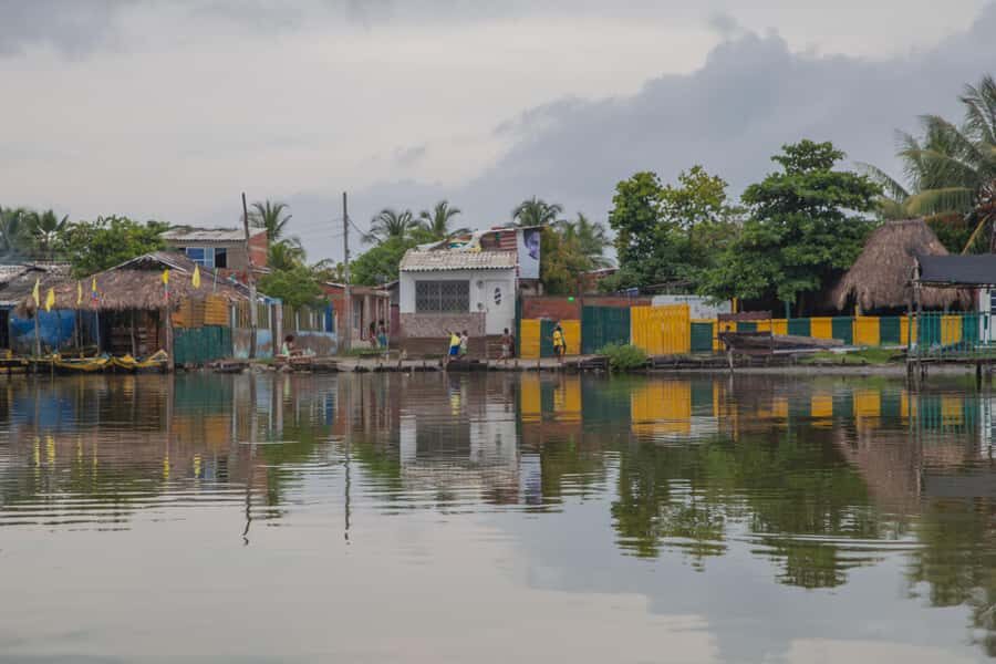 La Boquilla: 3-Hour Canoe Tour through the Mangroves - Cultural education in La Boquilla: how Afro-Colombian life connects to conservation