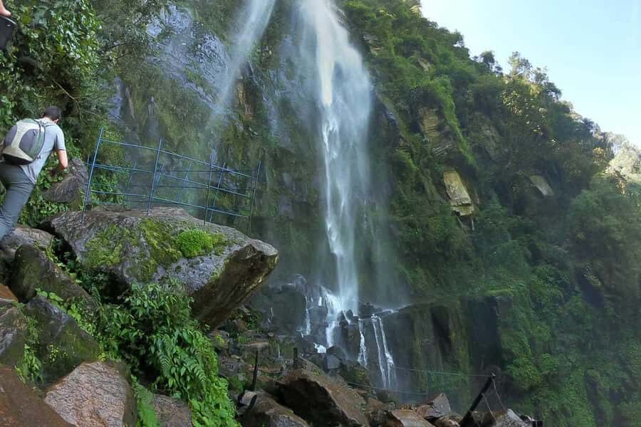 La Chorrera and Chiflon Waterfalls Private Hike Tour - Key points to know before you go