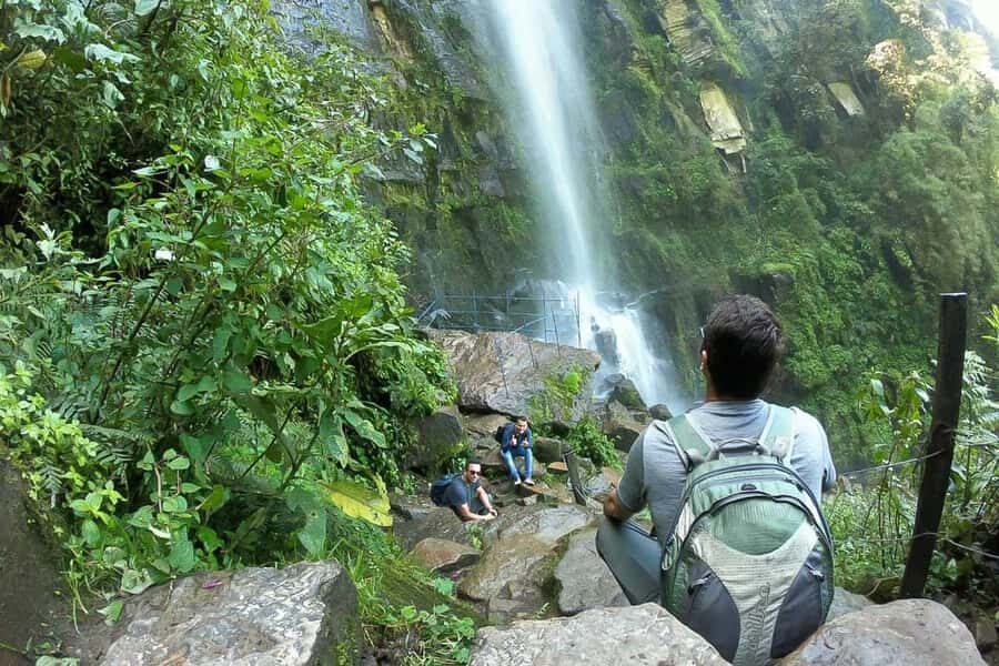La Chorrera and Chiflon Waterfalls Private Hike Tour - Leaving Bogotá for Choachí: Guadalupe Hill to Mountain Views