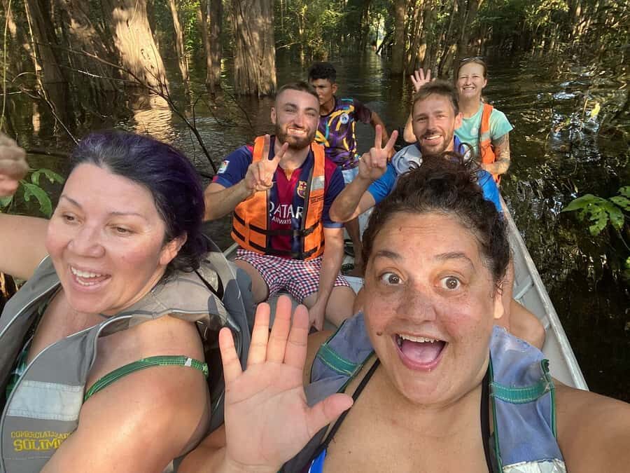 Leticia: Amazing Three Day Jungle Tours - Day 1 in Puerto Nariño: communities, monkeys, dolphins, and a night safari