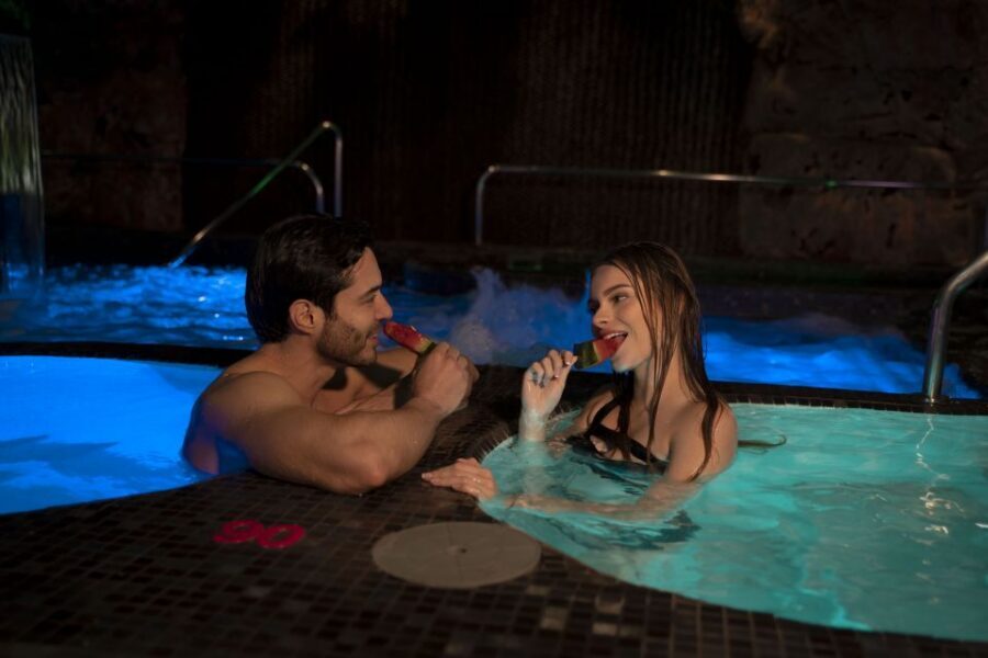 MedelIín: Full Body Massage and Water Therapy Experience - Service Notes That Can Affect Your Day