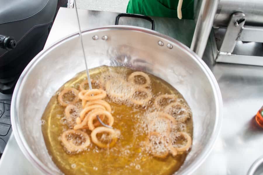 Medellín: 4-Hour Gastronomic Wonders Tour - Salón Málaga and the aguadiente shot: culture with a side of anise