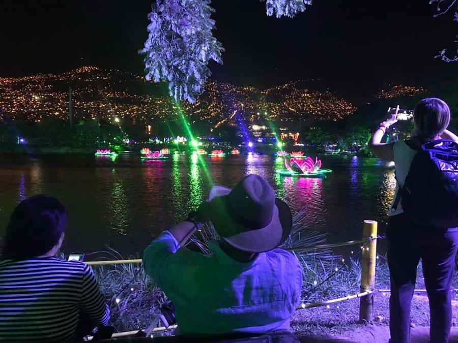 Medellin Christmas Lights Tour - Why Medellín Christmas lights feel different from other cities