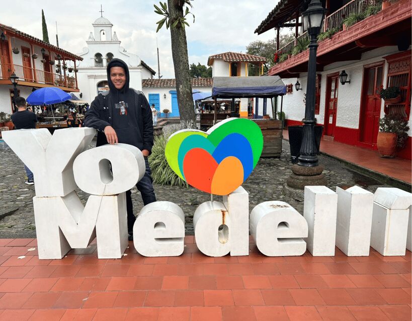 Medellín City Tour and Comuna 13 Experience - Plaza Botero: you get the art and the meaning, not just photos