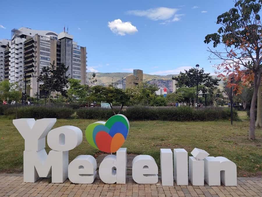 MEDELLIN: CITY TOUR MEDELLIN + GRAFFITOUR COMUNA 13 - Pickup points and Spanish guide: the logistics that make or break the day