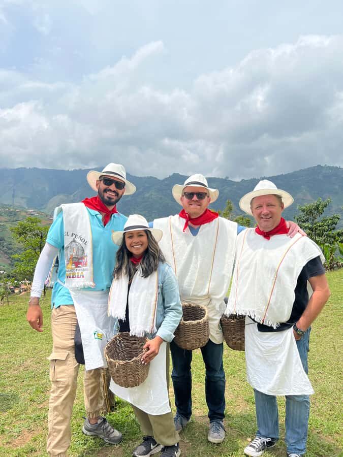 Medellín: Coffee Tour Experience at a Coffee Farm - Medellín to Envigado: a smooth start that keeps the day short