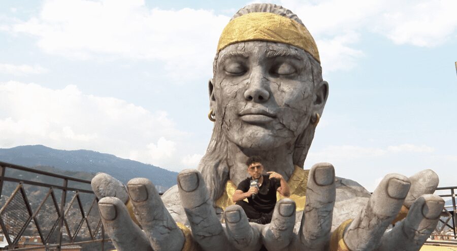 Medellin Commune 13: art, war, love, hate and resilience. - Price and logistics: what $17 buys in a short Medellín tour