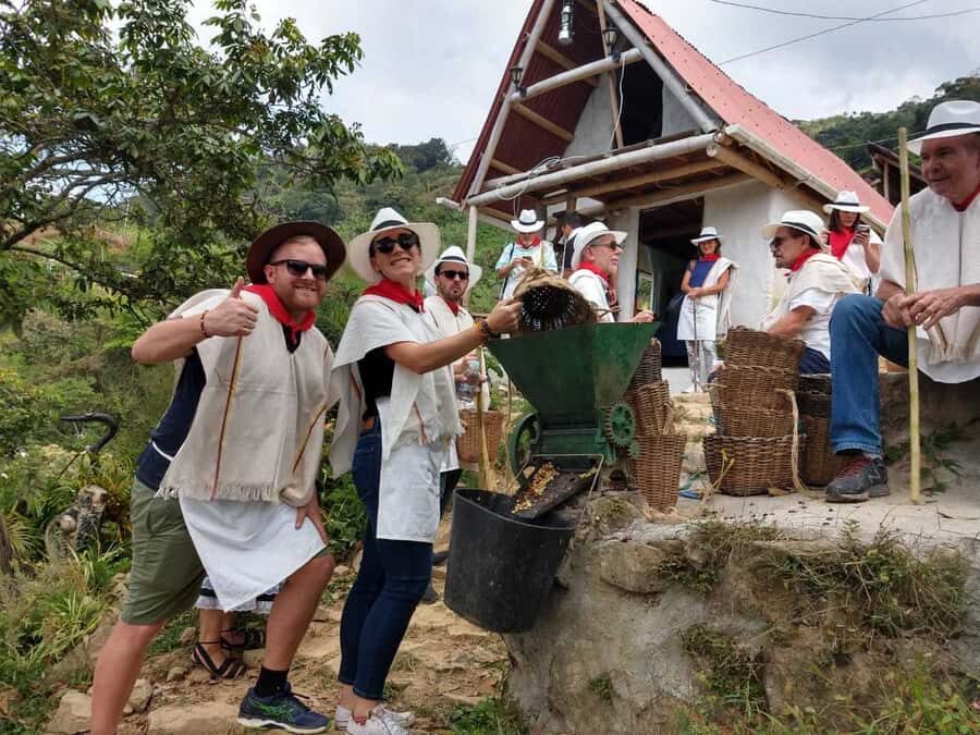 Medellín: Guatape Village with Coffee and Fruit Tasting Tour - Key things to know before you go
