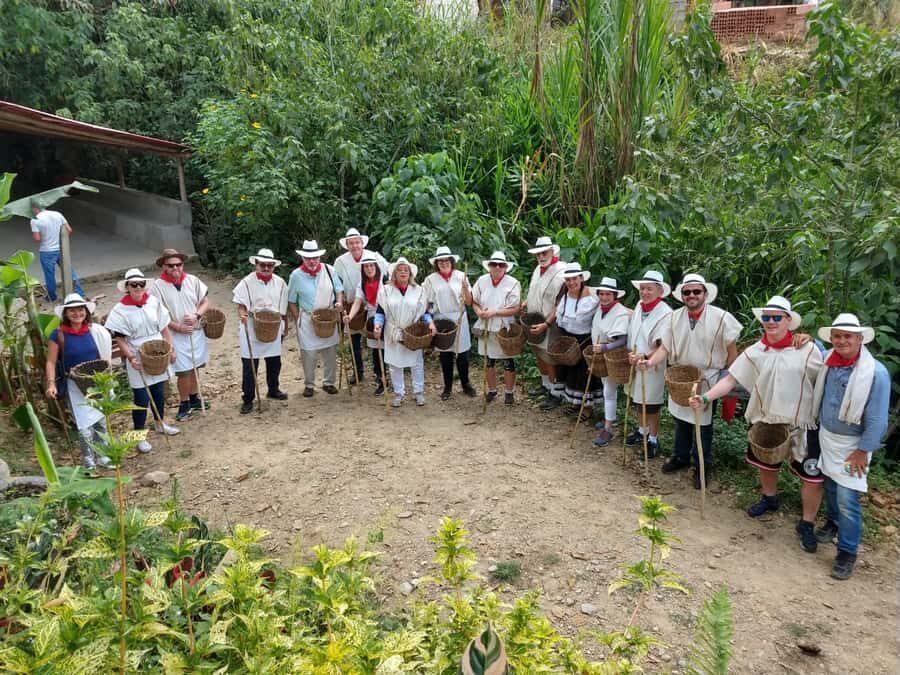 Medellín: Guatape Village with Coffee and Fruit Tasting Tour - Price and value: why $174 can make sense here